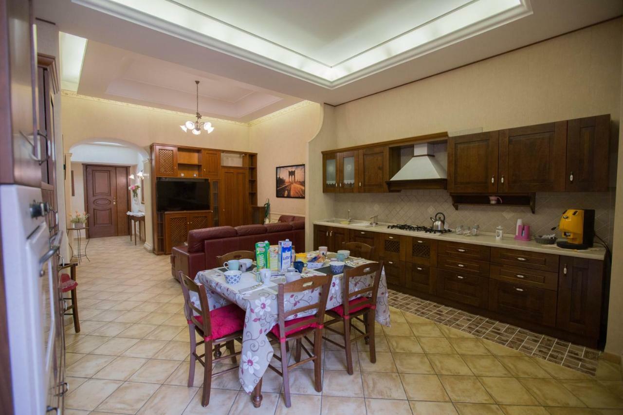 Villa Marty House à Naples Extérieur photo